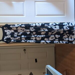 White House Black Market black floral maxi dress size 8
